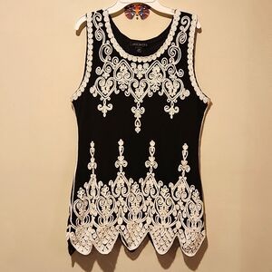 ❤️ JULIETTE EMBROIDERED SLEEVELESS TOP, MEDIUM